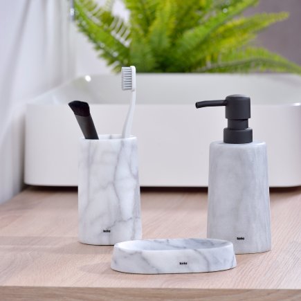 Liquid soap dispenser