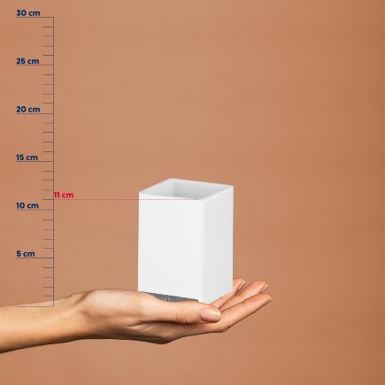 Becher Cube white