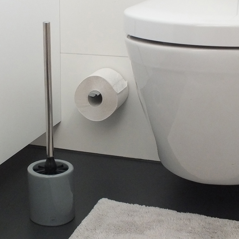 Elegante WC-Garnitur mit austauschbarer Bürste | Kela Online Shop