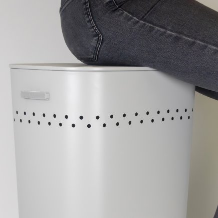 Panier à linge avec assise