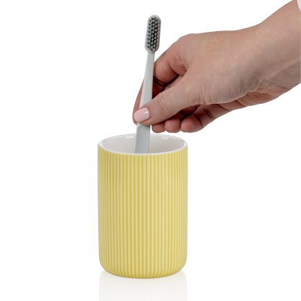 Becher Ava