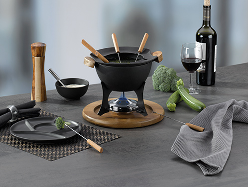 Stimmungsbild von Fondue Country mit Fondueteller Anneli